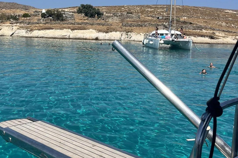 Mykonos: South Coast Yacht Cruise with Snacks & Drinks