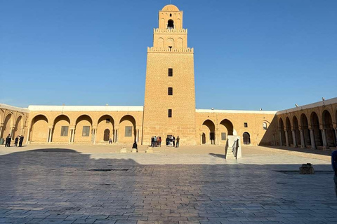 From Kairouan: 2-Day Sahara Tour with Hotel Stay 2-Day Sahara Desert Tour