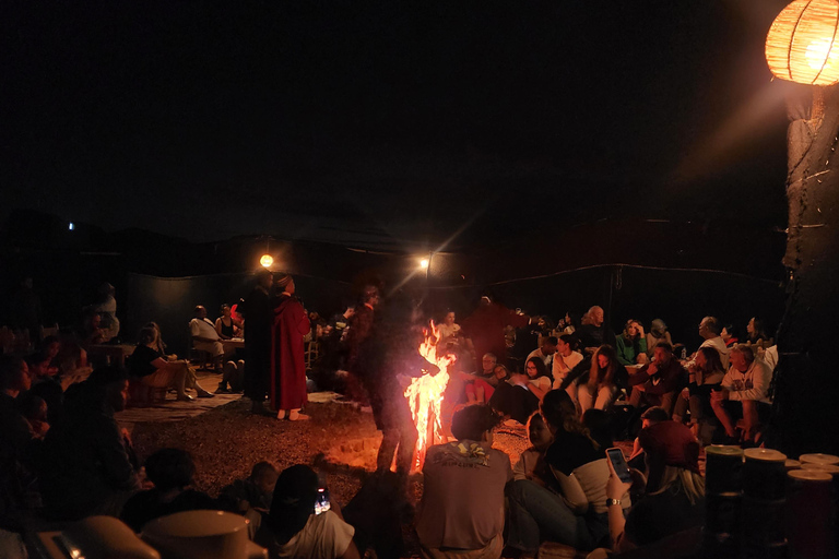 Agafay Magic : Dîner, balade à dos de chameau et randonnée en quad