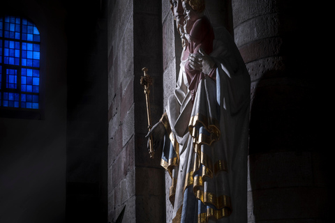 Cathédrale de Spire : la cathédrale dans l'obscuritéCathédrale de Spire : la cathédrale dans l'obscurité