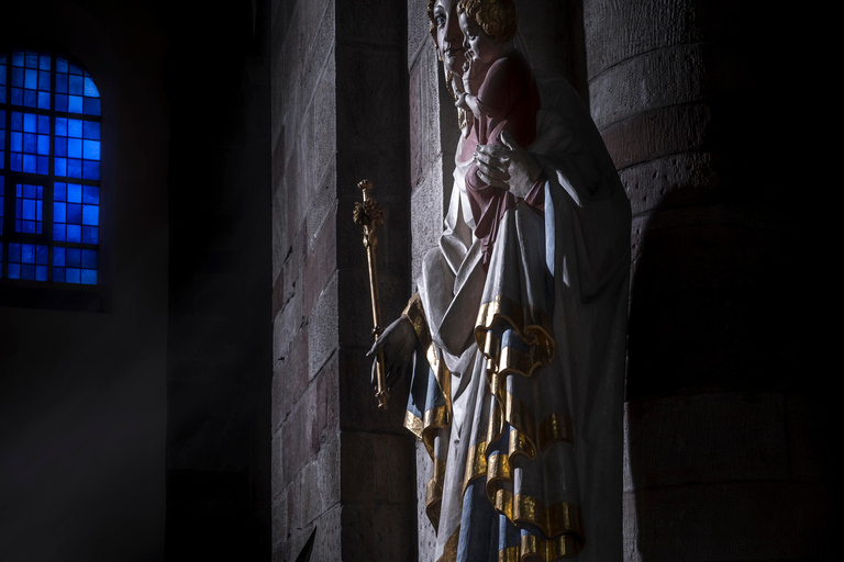 Cathédrale de Spire : la cathédrale dans l'obscuritéCathédrale de Spire : la cathédrale dans l'obscurité