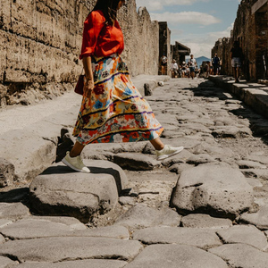 From Rome: Pompeii Ruins Tour with Expert Guide & Fast Train