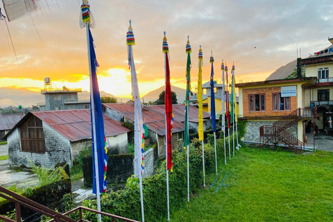 Excursion culturelle tibétaine au lever du soleil à Sarangkot