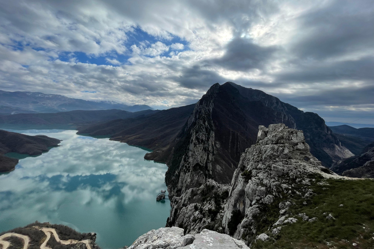 From Tirana: Bovilla Lake &amp; Gamti Mountain Hiking/SwimmingFrom Tirana: Bovilla Lake &amp; Gamti Mountain Hiking Adventure