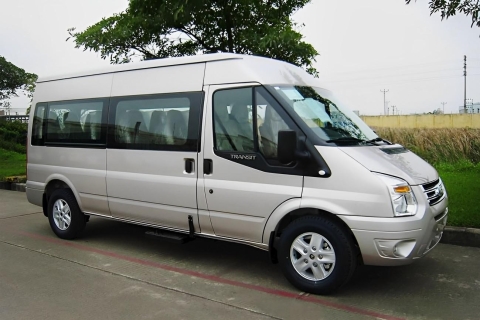 Private taxi: HCM center to Ho Chi Minh Airport (SGN) Sedan (3 people + 2 bags) - Economy class