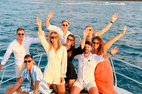 迪拜：私人游艇巡航（可选配美食套餐）3小时游船之旅