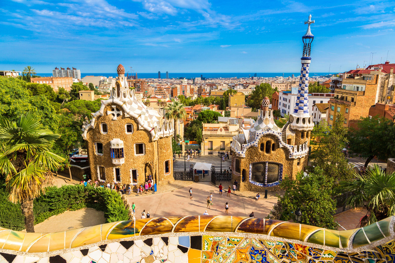 Barcelona: Sagrada Familia and Park Guell Combo Guided Tour Sagrada Família followed by Park Güell