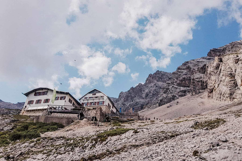 Munich: 3-days Zugspitze hike with hotel pickup