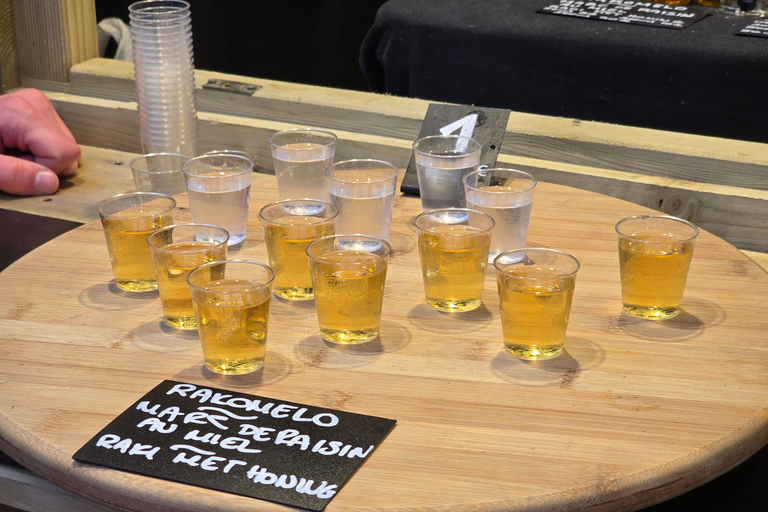 从阿姆斯特丹出发：私人圣诞布鲁塞尔之旅——故事与VR体验从阿姆斯特丹出发：私人圣诞布鲁塞尔之旅——故事与虚拟现实