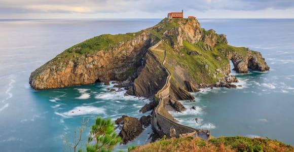 Unsere Tour: Gaztelugatxe & Gernika ab San Sebastián