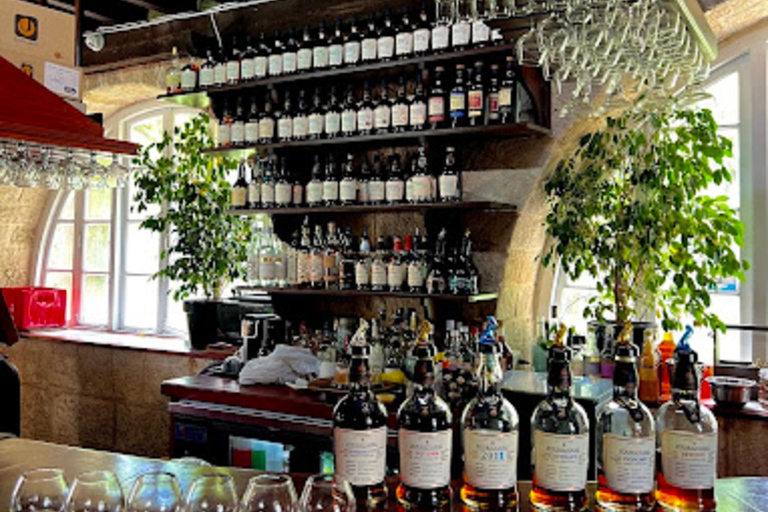 Barbados: Rum Distillery Tour with Tastings