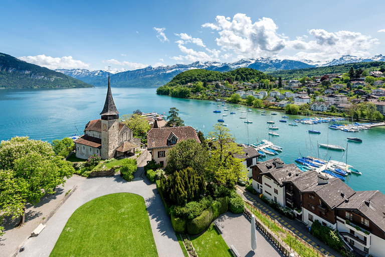 Escursione privata di un giorno: Interlaken verso la capitale, Berna e Losanna