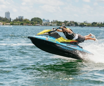 Jet Ski Miami : Experience the Ultimate Water Fun !