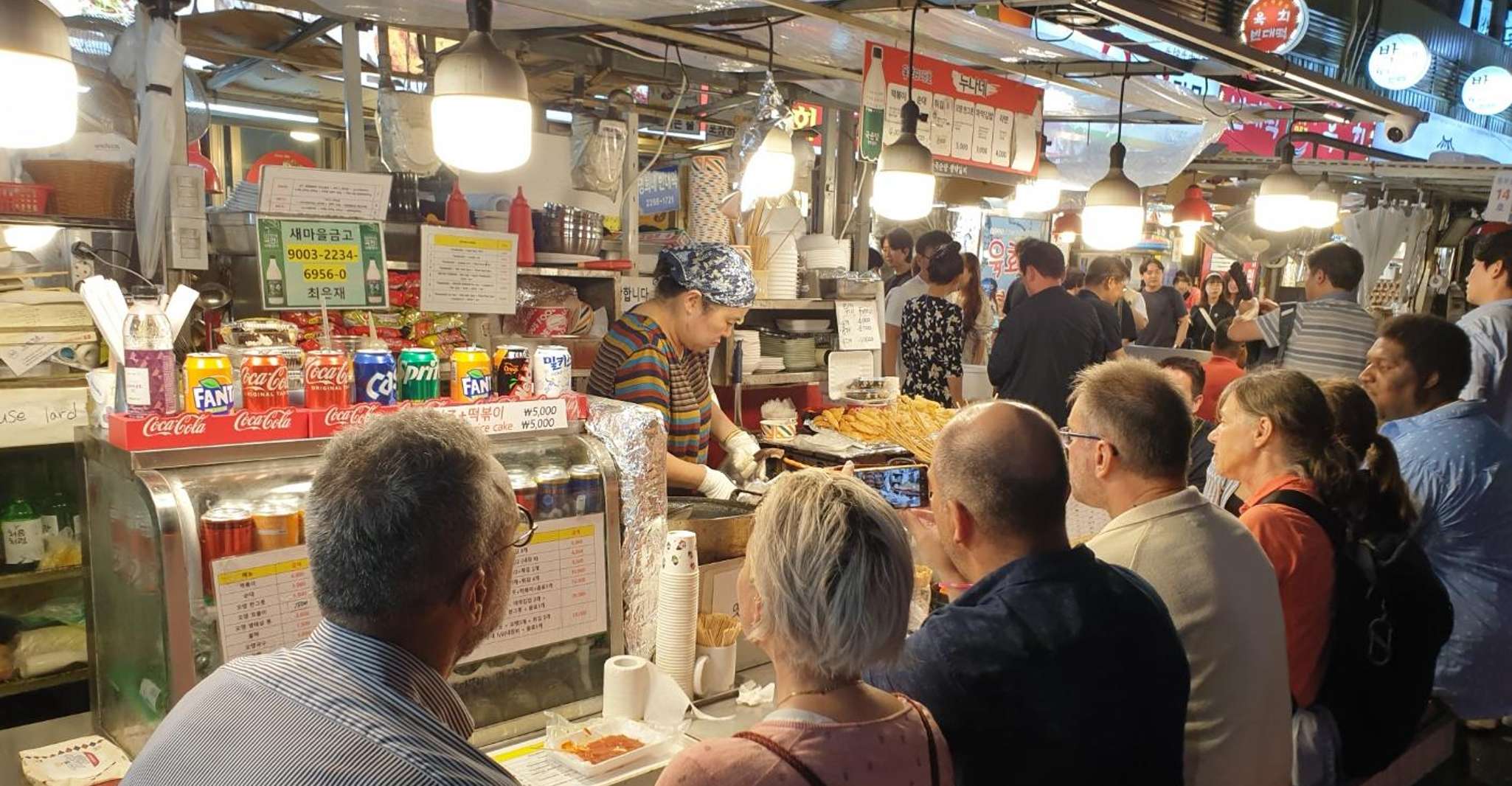 Seoul, Palast, Tempel und Market Guided Foodie Tour bei Nacht - Hizvo