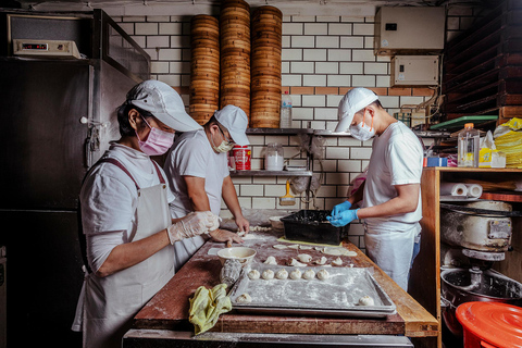 Taipei: Formosa Flavours Food Tour with 12+ Tastings