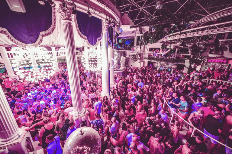 Ibiza: pass per discoteche e pool party con hip-hop, R&amp;B e reggaetonIbiza: Pass per discoteca e festa in piscina con musica hip-hop, R&amp;B e reggaeton