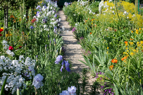 Paris VIP: Giverny Gardens Monet House Chauffeur Driven 5hrs