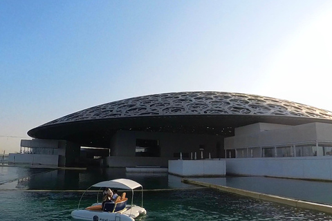 Abu Zabi: luksusowy rejs elektrycznym katamaranem do Luwru2-Seater Catamaran - 15 Minutes