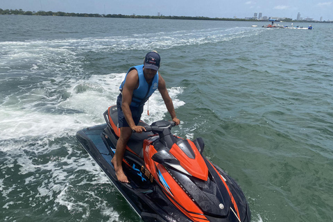 Biscayne Bay Jet Ski Rental & Free Jet Boat Ride 1-H 5 Tandem Jet Skis : Extra $70/JetSki Due at Check-In