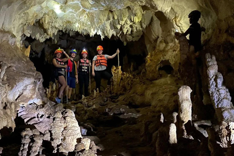 Bayano Caves Tour with Boat Ride and Kayaking