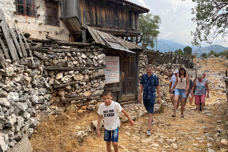 Side: Altınbeşik Cave & Ormana Button Houses with Lunch