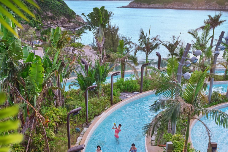 Hong Kong: Water World Entry Ticket Water World Pre-Summer Splash Admission Ticket