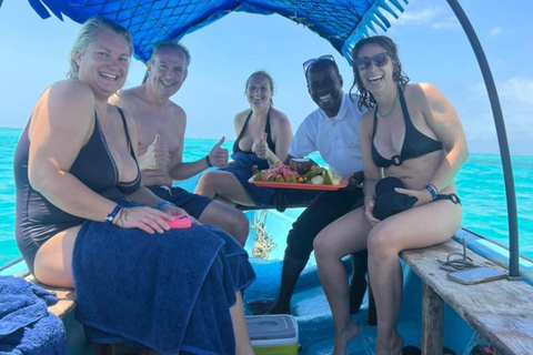 Zanzibar: Mnemba snorkelling and dolphin tour With Hotel Pickup from all Kendwa and Nungwi hotels