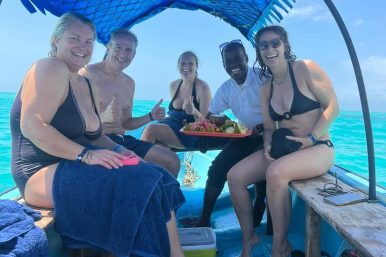 Zanzibar: Mnemba snorkelling and dolphin tour With Hotel Pickup from all Kendwa and Nungwi hotels