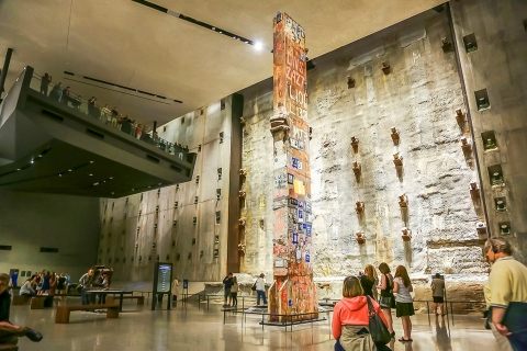 New York: Eintritt zum 9/11 Memorial & Museum9/11 Memorial & Museum: Familienticket für 5 Personen