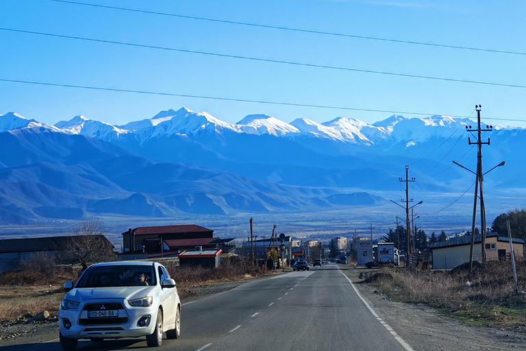 Tbilisi: Private Ride to Yerevan with Wine Tasting