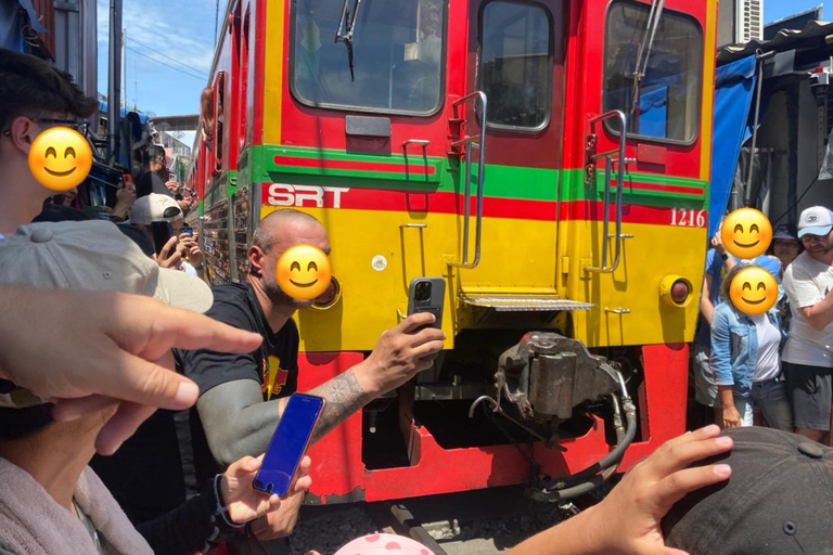 Bangkok : visite de Maeklong, Damnoen Saduak et Nakhon PathomBangkok : excursion à Maeklong, Damnoen Saduak et Nakhon Pathom