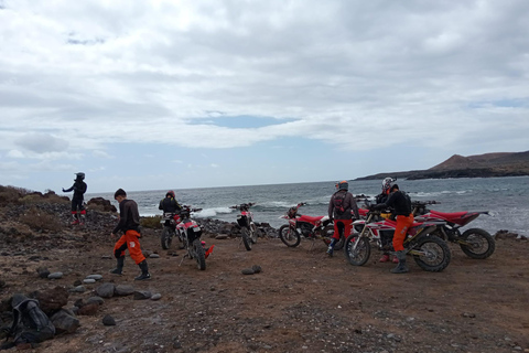 Tenerife: Rit door de bergen en over onverharde wegen met een enduromotorTenerife: Rit door de bergen en over onverharde wegen met een enduroscooter