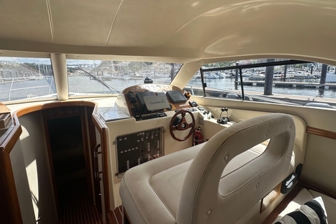 Porto: Luxury 7 Bridges Cruise, Port Wine Tasting & Sunset Shared Sunset Cruise with Welcome Drink