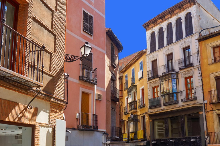 Hello Toledo: Private 2-Hour City Walk with Local Guide