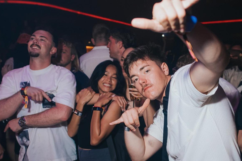 Phuket: Pub Crawl Rooftop, Bars, GoGo & 3 Clubs with Shots 20:30 | Pub Crawl Only