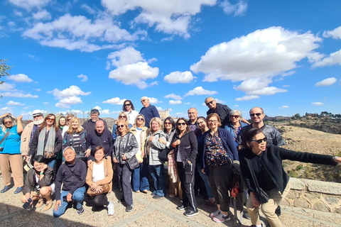 Toledo: Privater Rundgang mit kleiner Gruppe und Eintritt in 2 Denkmäler - 3 Std.