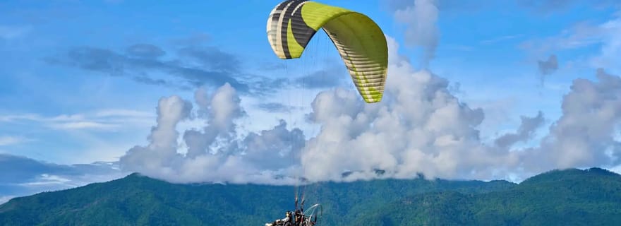 Aventures en paramoteur à Vang Vieng