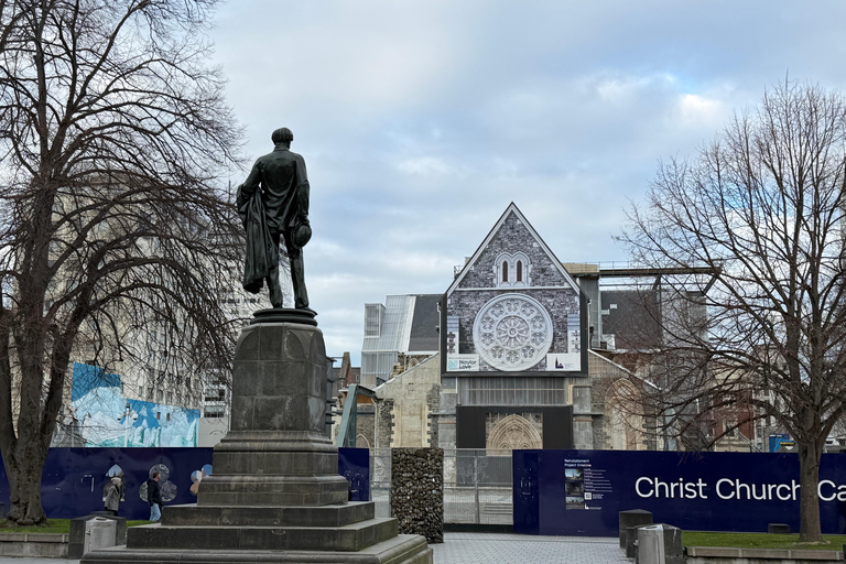 Christchurch: Ultimate Walking Tour with Coffee