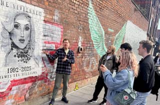 Liverpool: Rundgang zur LGBTQ+-Geschichte mit lokaler Dragqueen