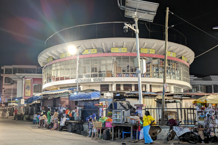 Cape Coast: Evening Castle Tour, Township Walk & Night Bites