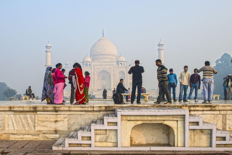 Au départ de Delhi : 6 jours d'excursion dans le Triangle d'Or avec RanthamboreCircuit avec voiture + guide + hôtel 5 étoiles + safari en jeep privé