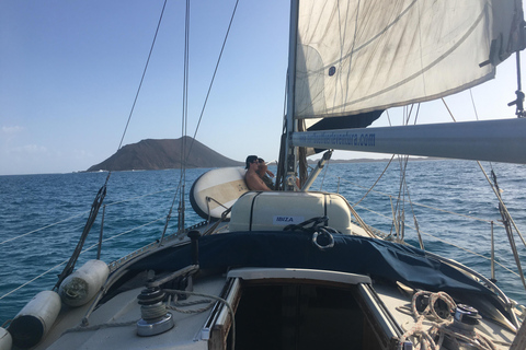Fuerteventura: Sailing Experience - Sail with us to Isla de Lobos