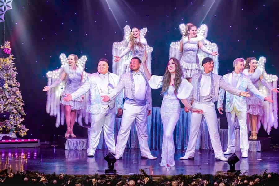 Pigeon Forge: Ticket für die „Christmas at Array“-Varieté-Show. Foto: GetYourGuide Pigeon Forge: Ticket für die „Christmas at Array“-Varieté-Show. Foto: GetYourGuide