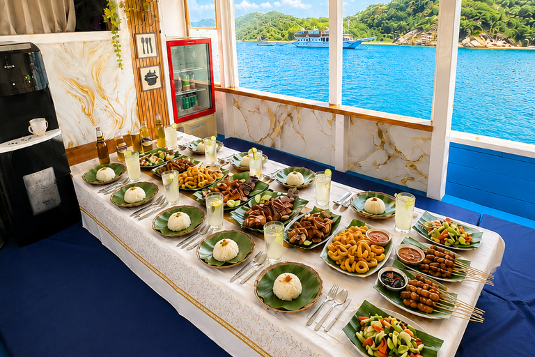 Labuan Bajo: 3-Day Komodo Sailing Ocean View Cabin All Fees Standard Boat | Sharing Room Ocean View | Tiket not Included