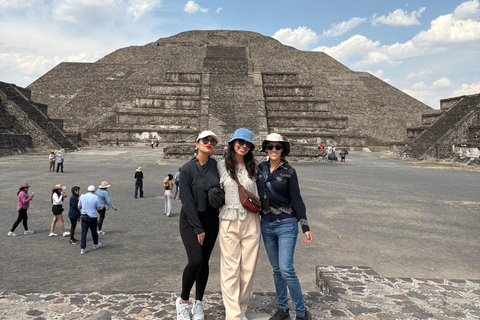 Excursion à Teotihuacan, Basilique et dégustation de Mezcal.
