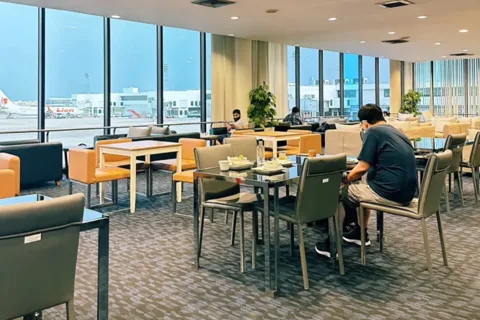 Bangkok: Luchthaven Don Mueang: 2 uur toegang tot de Miracle Lounge