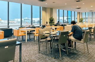 Bangkok: Don Mueang Flughafen: 2-stündiger Zugang zur Miracle Lounge