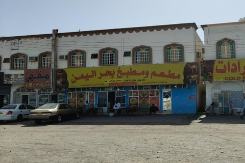 Muscat: Visit Sinaw Market, Izki Village, & Jarnan Cave Tour
