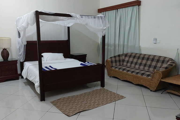 Mombasa: IAPA Apartments Nyali with 290 Degrees Sea View