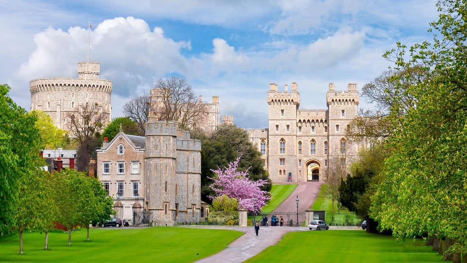 London: Windsor Castle, Stonehenge &amp; Bath Full-Day Tour